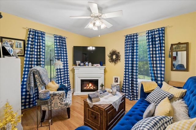 97 Old Rockingham Road, Salem, NH 03079