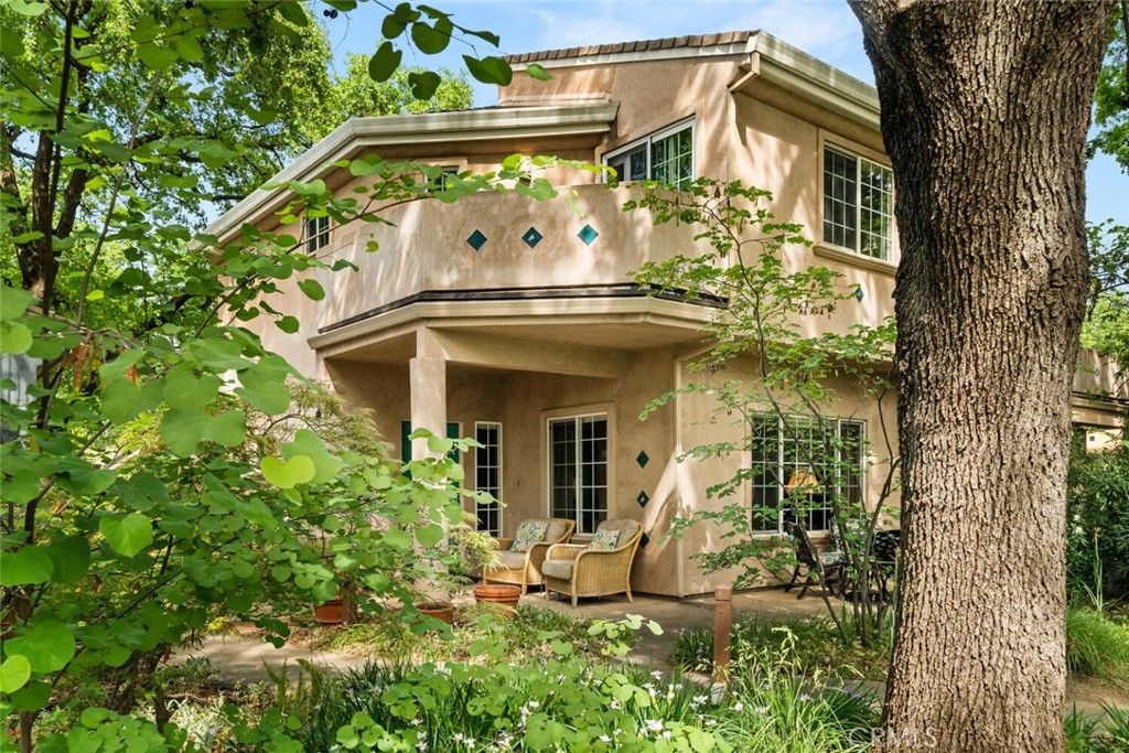 Image 2 of property listing at 1997 Wild Oak Lane, Chico, CA 95928