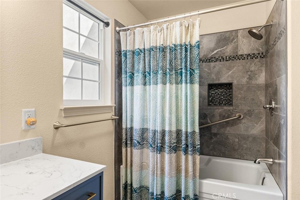 Image 26 of property listing at 1997 Wild Oak Lane, Chico, CA 95928