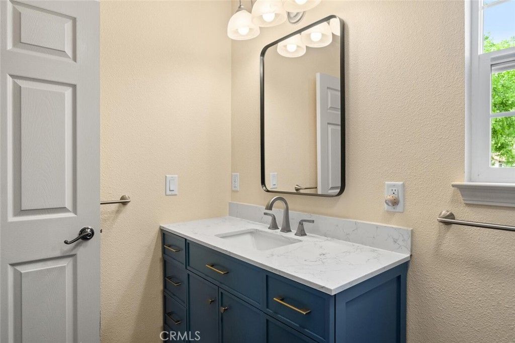 Image 27 of property listing at 1997 Wild Oak Lane, Chico, CA 95928