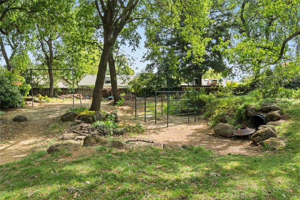 Image 39 of property listing at 1997 Wild Oak Lane, Chico, CA 95928