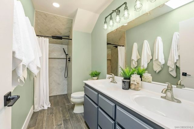 11198 Amalia Ct, San Diego, CA 92129