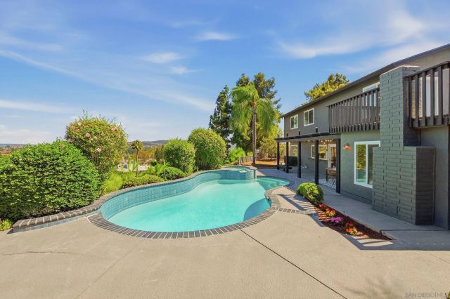 11198 Amalia Ct, San Diego, CA 92129