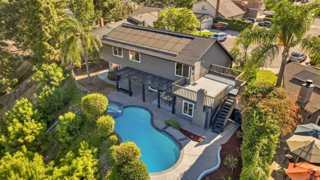 11198 Amalia Ct, San Diego, CA 92129