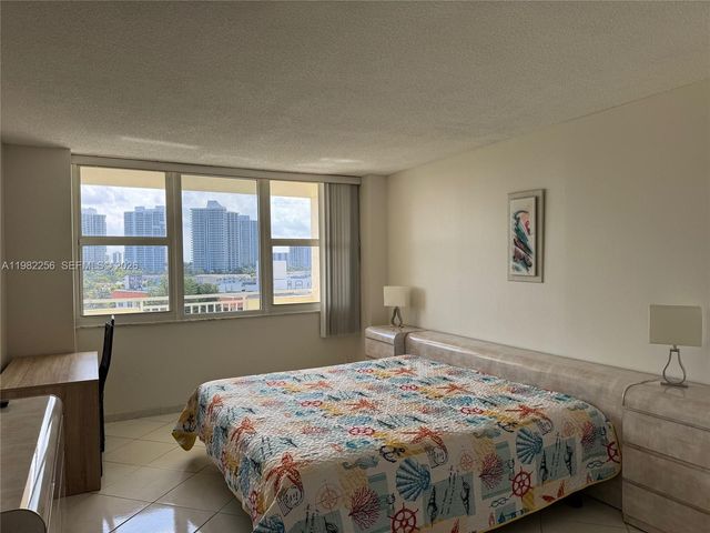 3180 S Ocean Dr 721, Hallandale Beach, FL 33009