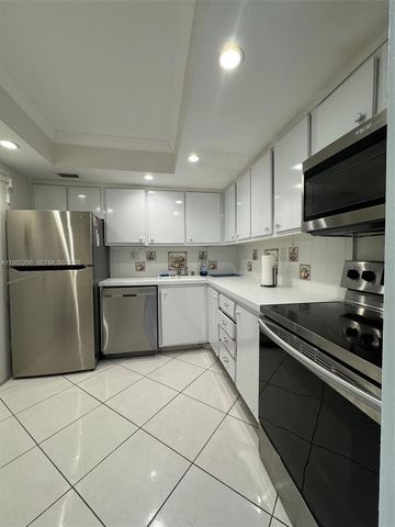 3180 S Ocean Dr 721, Hallandale Beach, FL 33009