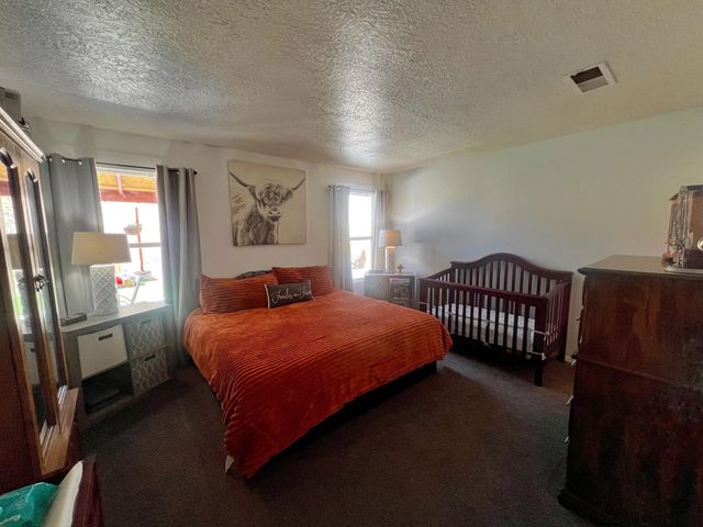 6148 Malpais Park Avenue NW, Albuquerque, NM 87114