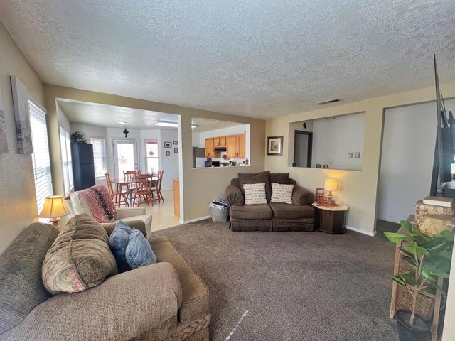6148 Malpais Park Avenue NW, Albuquerque, NM 87114