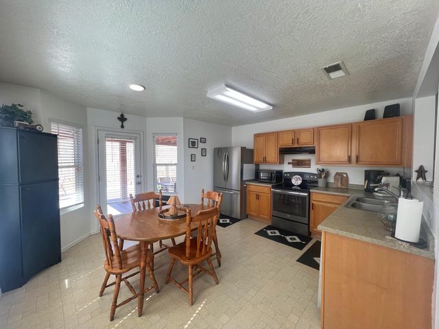 6148 Malpais Park Avenue NW, Albuquerque, NM 87114