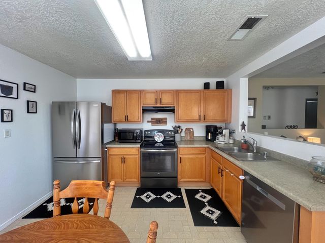 6148 Malpais Park Avenue NW, Albuquerque, NM 87114