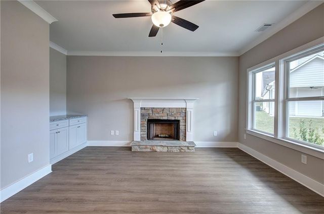 138 Sunflower Circle NE, Cartersville, GA 30121