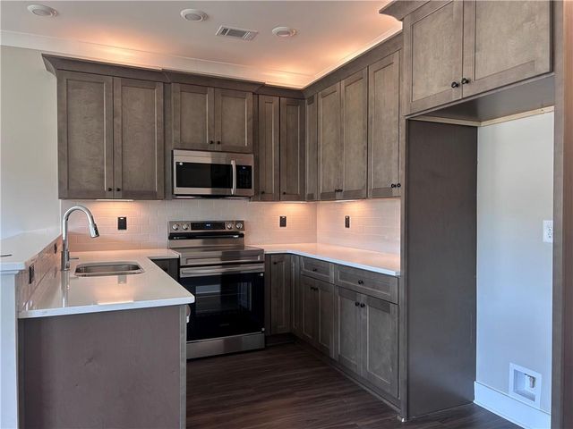 138 Sunflower Circle NE, Cartersville, GA 30121