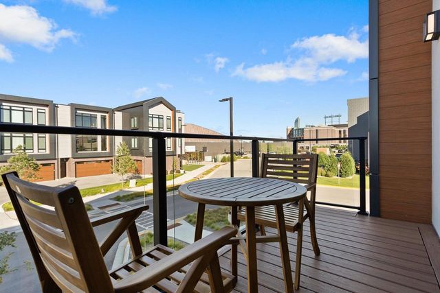 1071 BROOKWOOD DRIVE, Green Bay, WI 54304