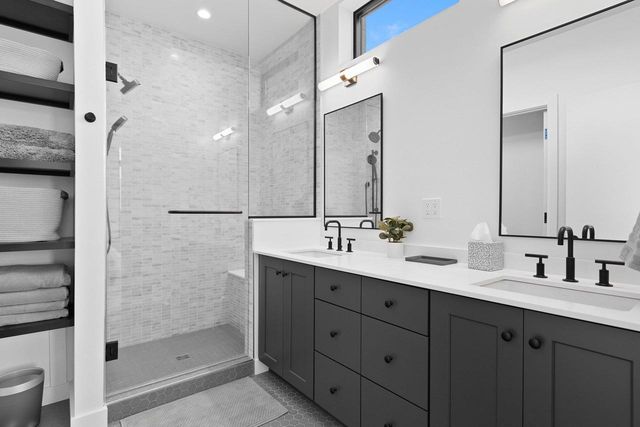 1071 BROOKWOOD DRIVE, Green Bay, WI 54304