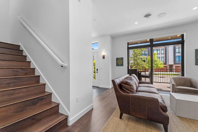 1071 BROOKWOOD DRIVE, Green Bay, WI 54304