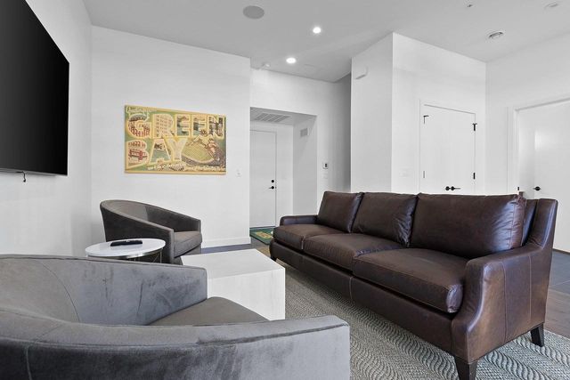 1071 BROOKWOOD DRIVE, Green Bay, WI 54304