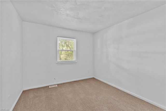 5824 Pickering ST, Virginia Beach, VA 23462