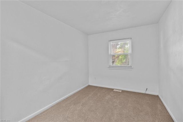 5824 Pickering ST, Virginia Beach, VA 23462