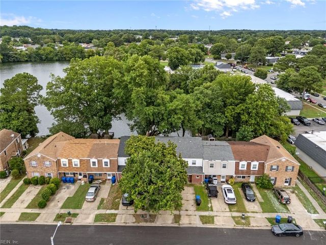 5824 Pickering ST, Virginia Beach, VA 23462