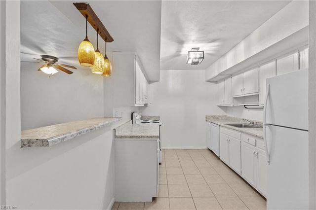 5824 Pickering ST, Virginia Beach, VA 23462