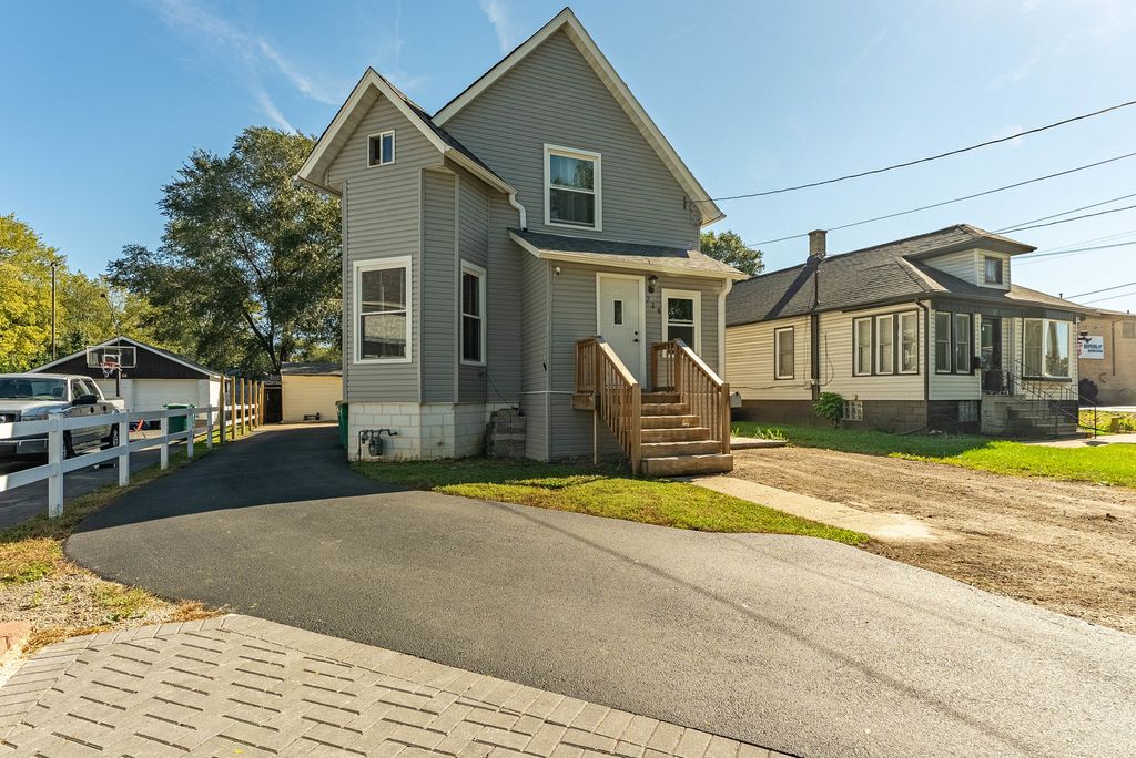 714 S Joliet Street, Joliet, IL 60436
