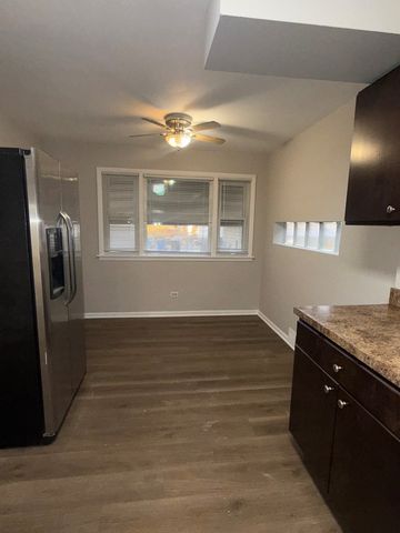 12549 S Laflin Street, Calumet Park, IL 60827