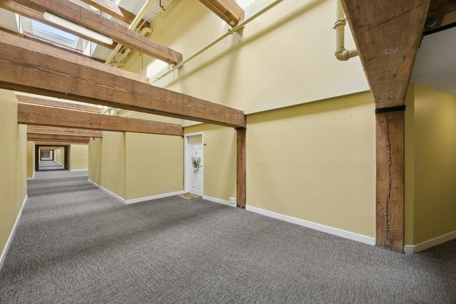 240 Jackson St 330, Lowell, MA 01852