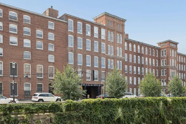 240 Jackson St 330, Lowell, MA 01852