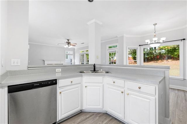 3255 Oak Hampton Way, Duluth, GA 30096