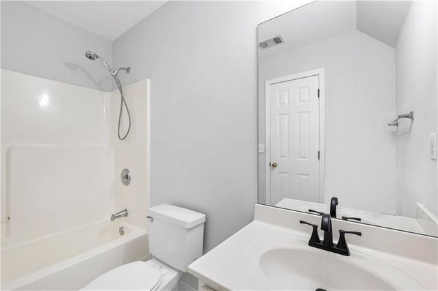 3255 Oak Hampton Way, Duluth, GA 30096