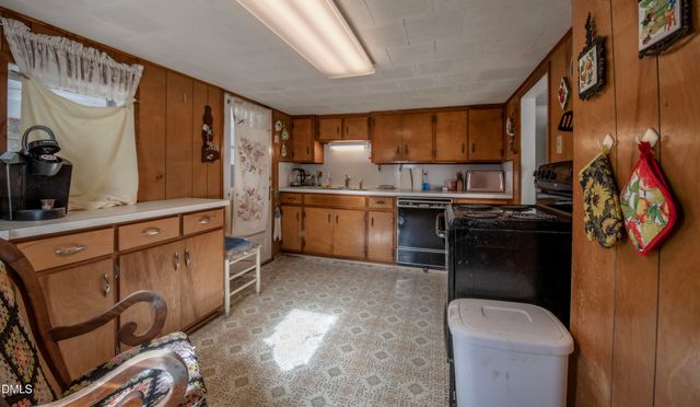 120 Furney Pearce Road, Zebulon, NC 27597