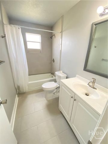 113 Woodhouse Lane B, Savannah, GA 31406