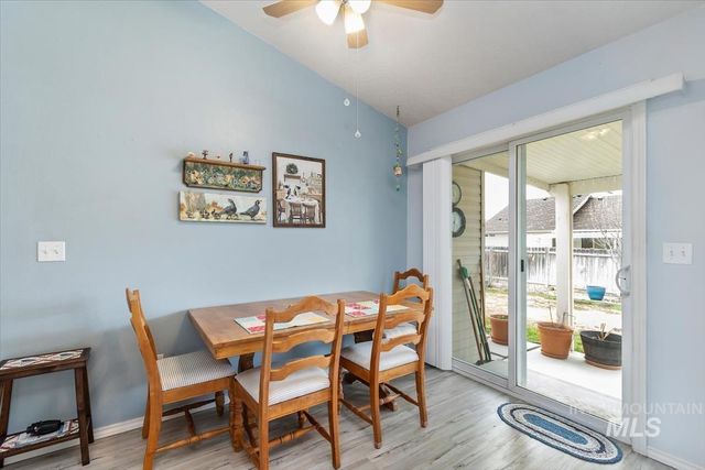 1418 W Aberdeen Ave, Nampa, ID 83686