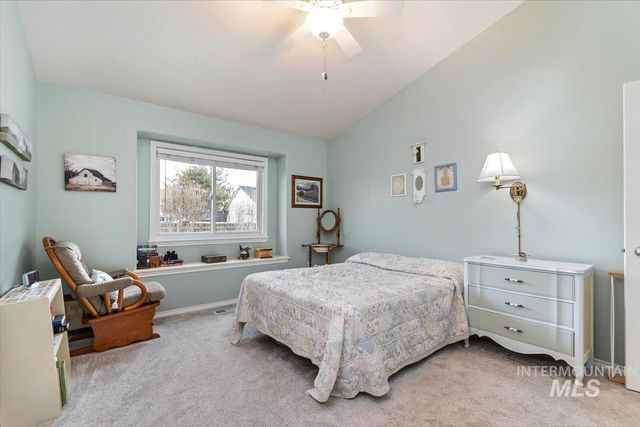 1418 W Aberdeen Ave, Nampa, ID 83686