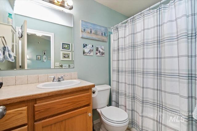 1418 W Aberdeen Ave, Nampa, ID 83686