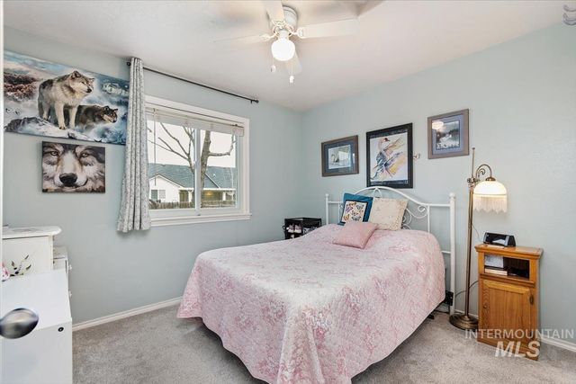 1418 W Aberdeen Ave, Nampa, ID 83686