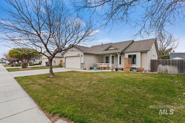 1418 W Aberdeen Ave, Nampa, ID 83686