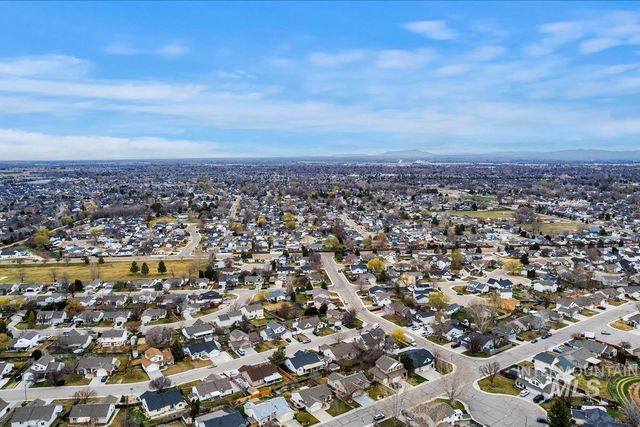 1418 W Aberdeen Ave, Nampa, ID 83686