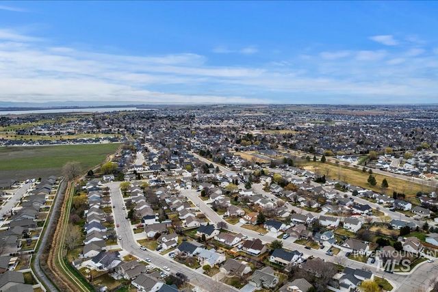 1418 W Aberdeen Ave, Nampa, ID 83686