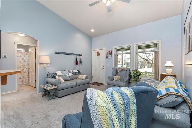 1418 W Aberdeen Ave, Nampa, ID 83686