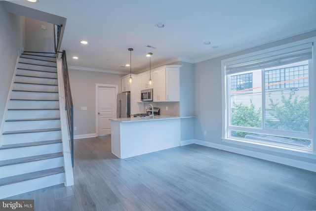 2942 W MASTER ST, Philadelphia, PA 19121