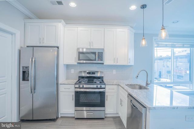 2942 W MASTER ST, Philadelphia, PA 19121