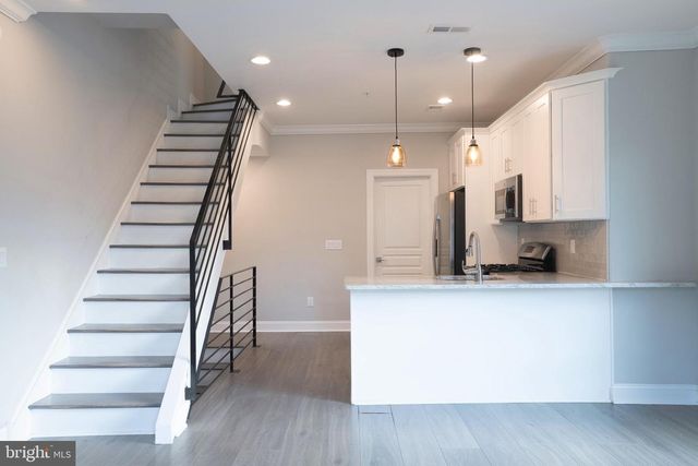 2942 W MASTER ST, Philadelphia, PA 19121
