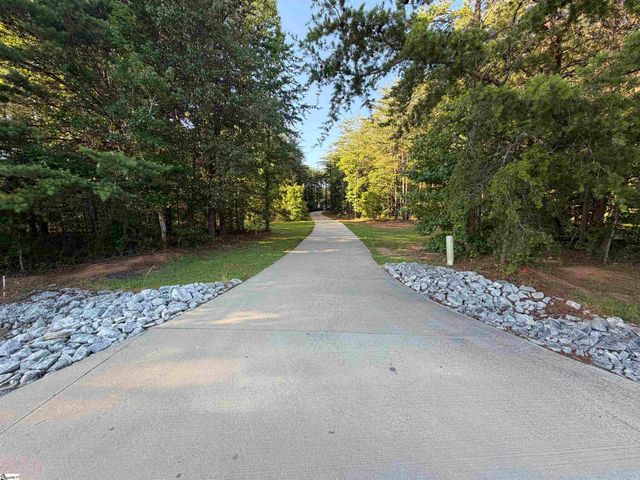 110 Gosnell Farmer Road, Landrum, SC 29356