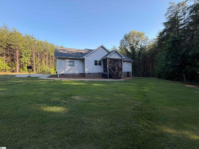 110 Gosnell Farmer Road, Landrum, SC 29356