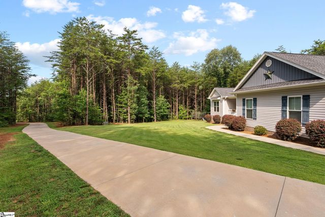 110 Gosnell Farmer Road, Landrum, SC 29356