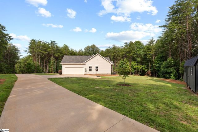 110 Gosnell Farmer Road, Landrum, SC 29356
