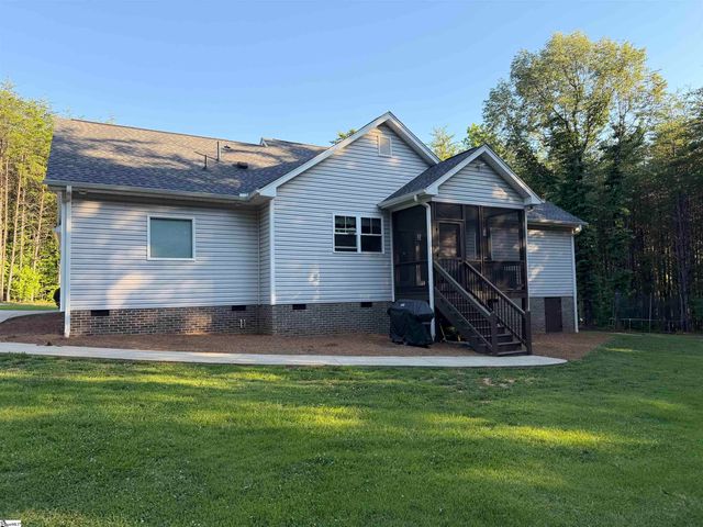 110 Gosnell Farmer Road, Landrum, SC 29356