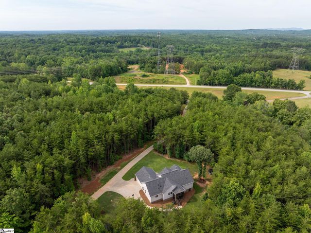 110 Gosnell Farmer Road, Landrum, SC 29356