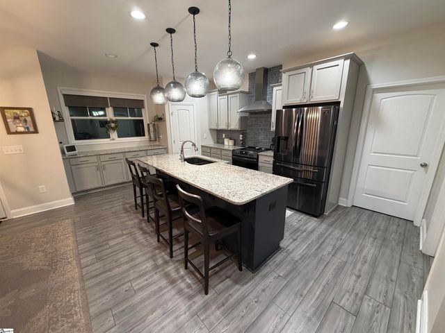 110 Gosnell Farmer Road, Landrum, SC 29356